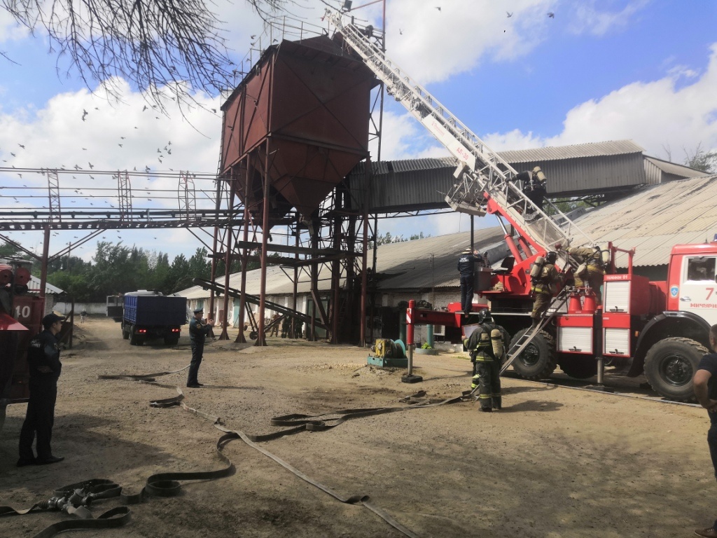 Пожарно-тактические учения на Мичуринском элеваторе - Новости - Главное  управление МЧС России по Тамбовской области