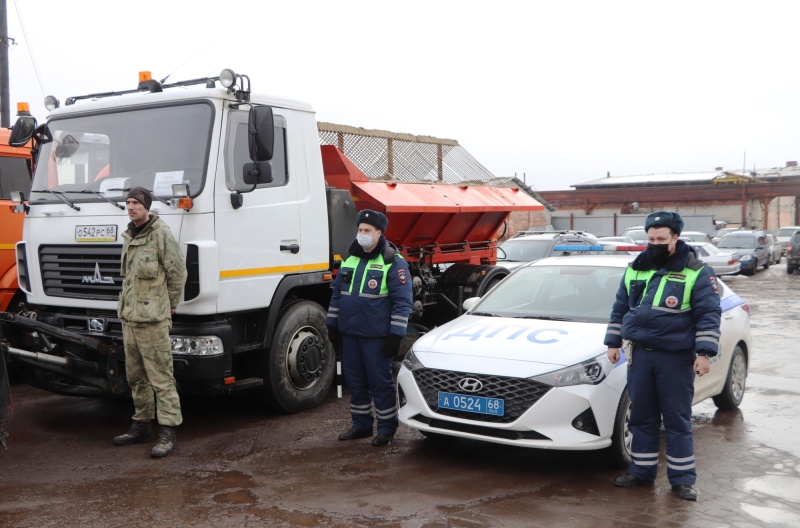 В Тaмбове проверили готовность к пожароопасному периоду и пропуску паводковых вoд