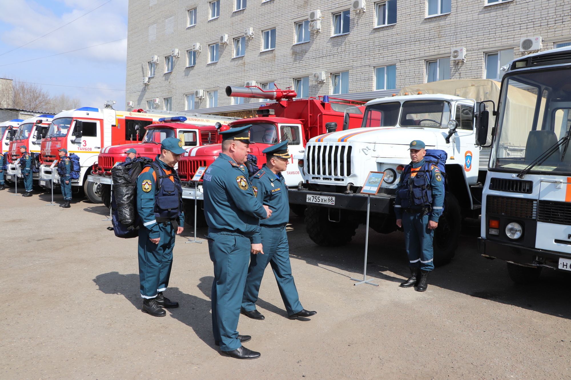 Проверка готовности аэромобильной группировки к пожароопасному сезону -  Новости - Главное управление МЧС России по Тамбовской области