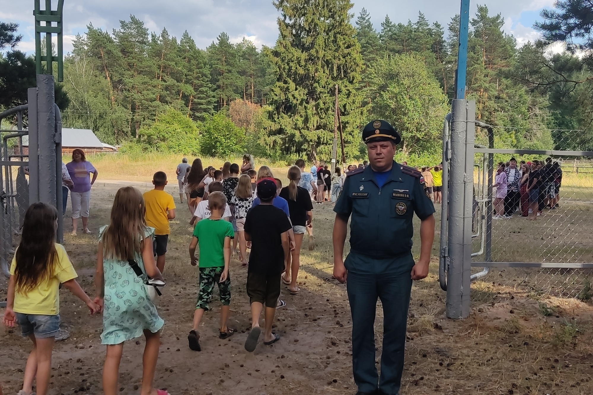 Вечерние проверки загородных оздоровительных лагерей в города Мичуринске и  Мичуринском районе - Новости - Главное управление МЧС России по Тамбовской  области